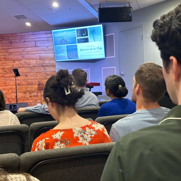 Noble Outfitter Horse Riding
Burgendy Knee Breech 28R - Picture 8 of 8